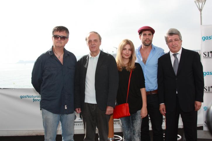 Argento y el equipo de Dracula 3D, un delirio complicado de ver.