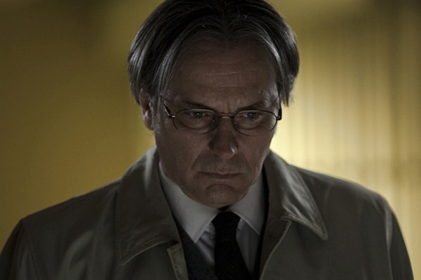 Coronado es un agente con un pasado tortuoso